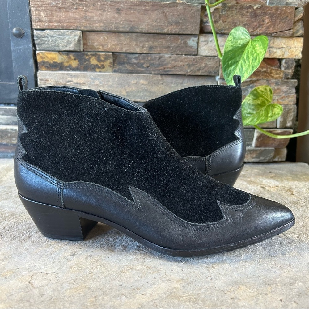 Donald J Pliner‎ Drey Black Western Bootie Size 8